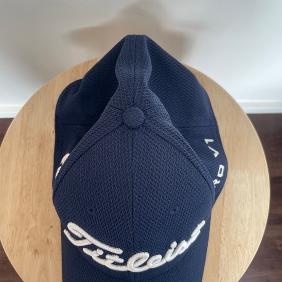 Titleist Dark Blue Golf Hat - Picture 6 of 10